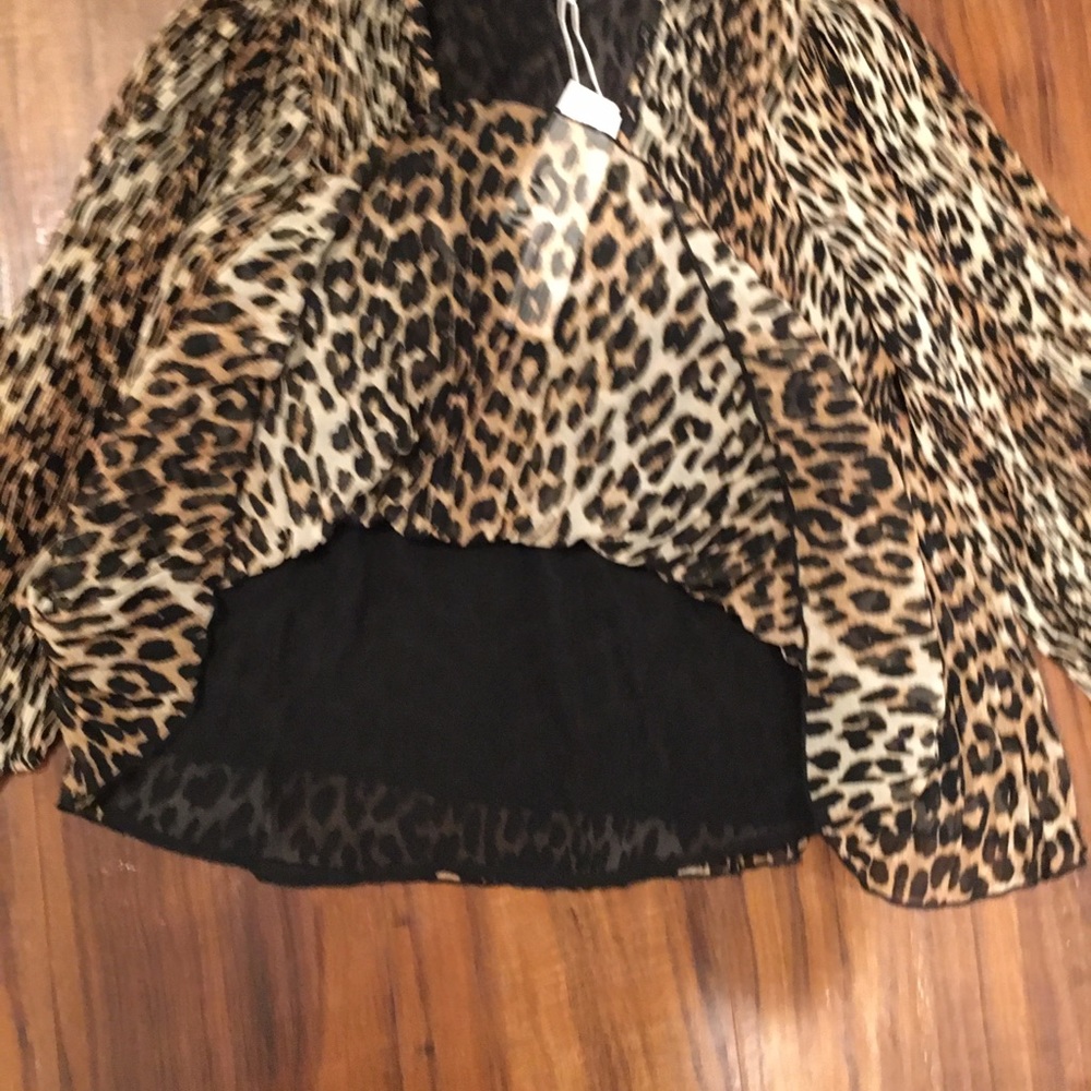 New Ganni plated georgette Leopard Top Blouse size M - Picture 14 of 15